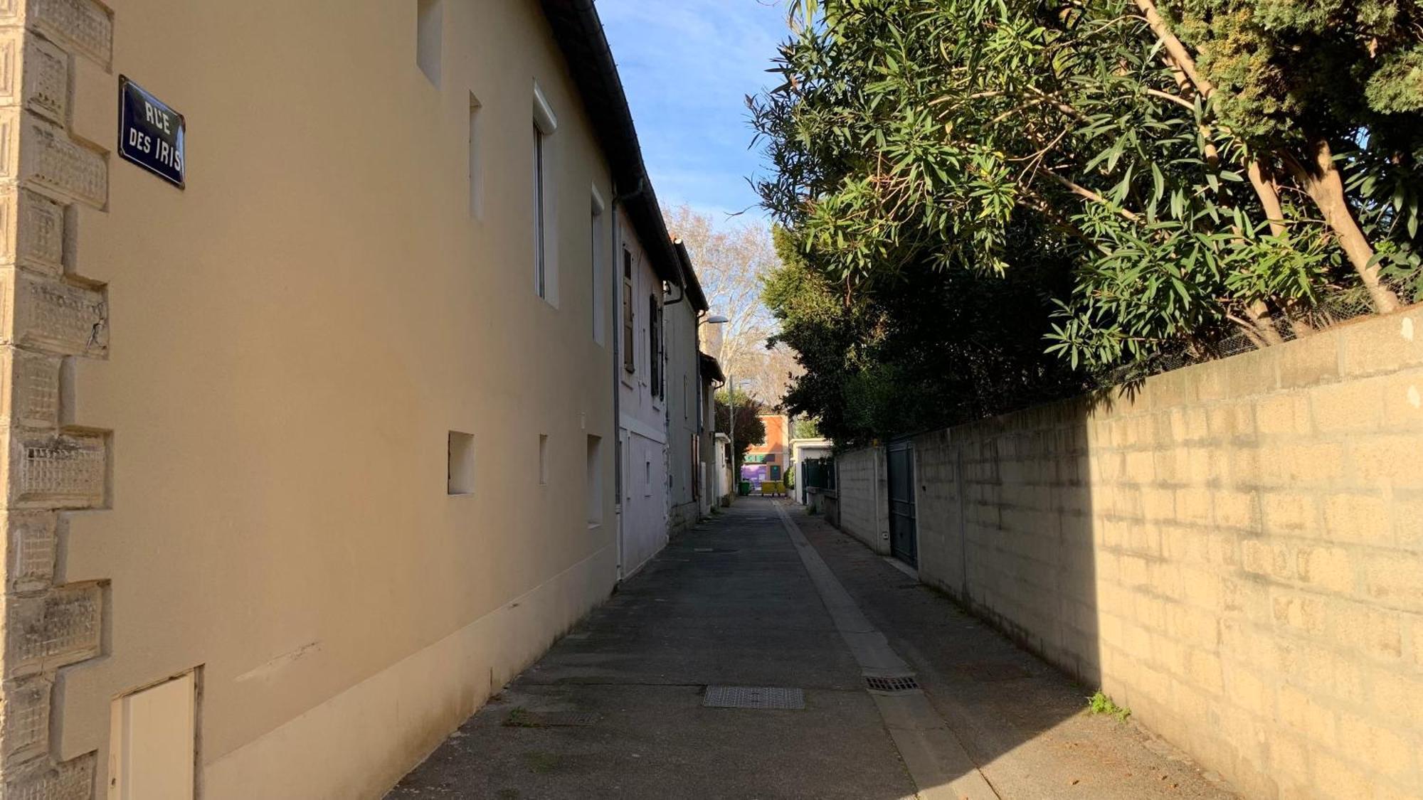 Au Calme De L'Iris - Clim - Garage - Wifi - Tramway Apartment Avignon Exterior foto